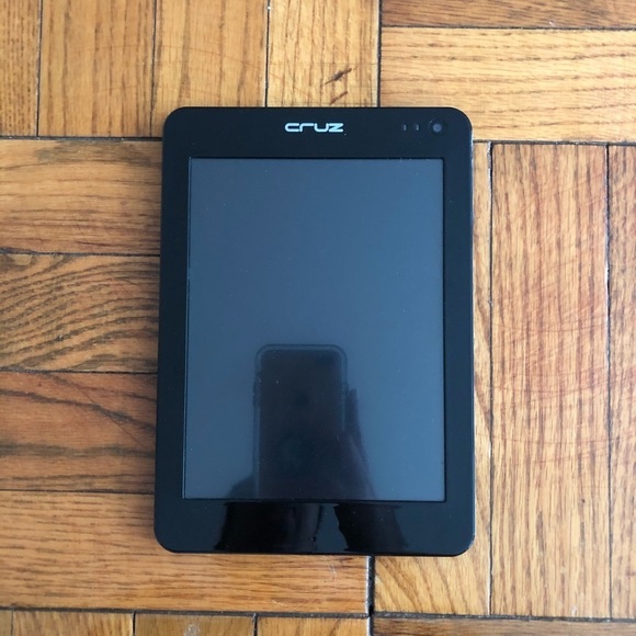 Tablet - Picture 1 of 4